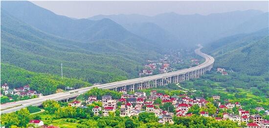 中鐵一局長(zhǎng)宜高速安全體驗(yàn)項(xiàng)目